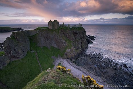 Sunset light at Dunnottar Castle, Aberdeenshire Sunset light at Dunnottar Castle, Aberdeenshire